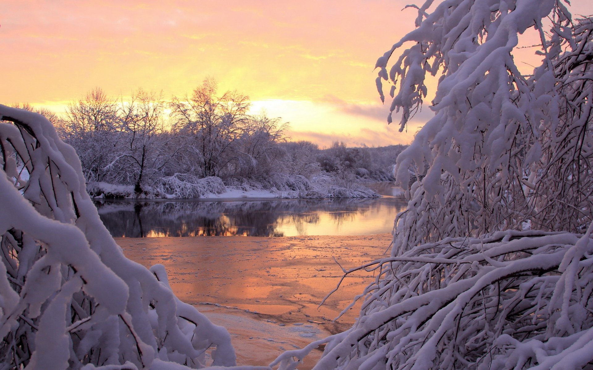 hiver rivière neige coucher de soleil