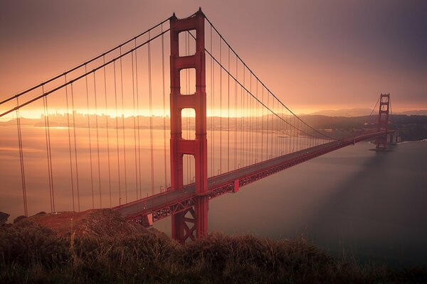 Известный мост в сан Франциско