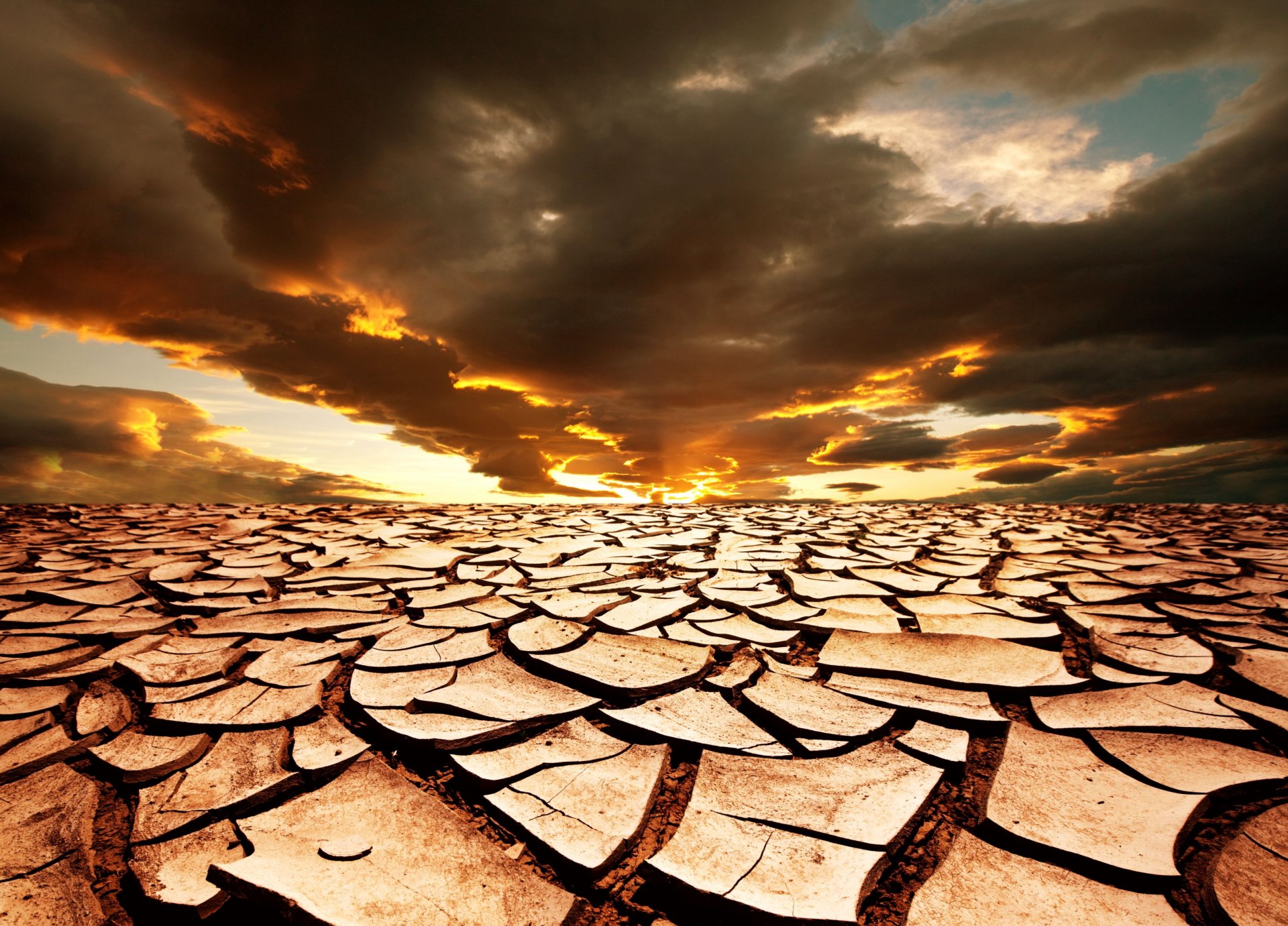 afrika dürre sonnenuntergang horizont landschaft sand risse himmel wolken sonnenuntergang sonne horizont