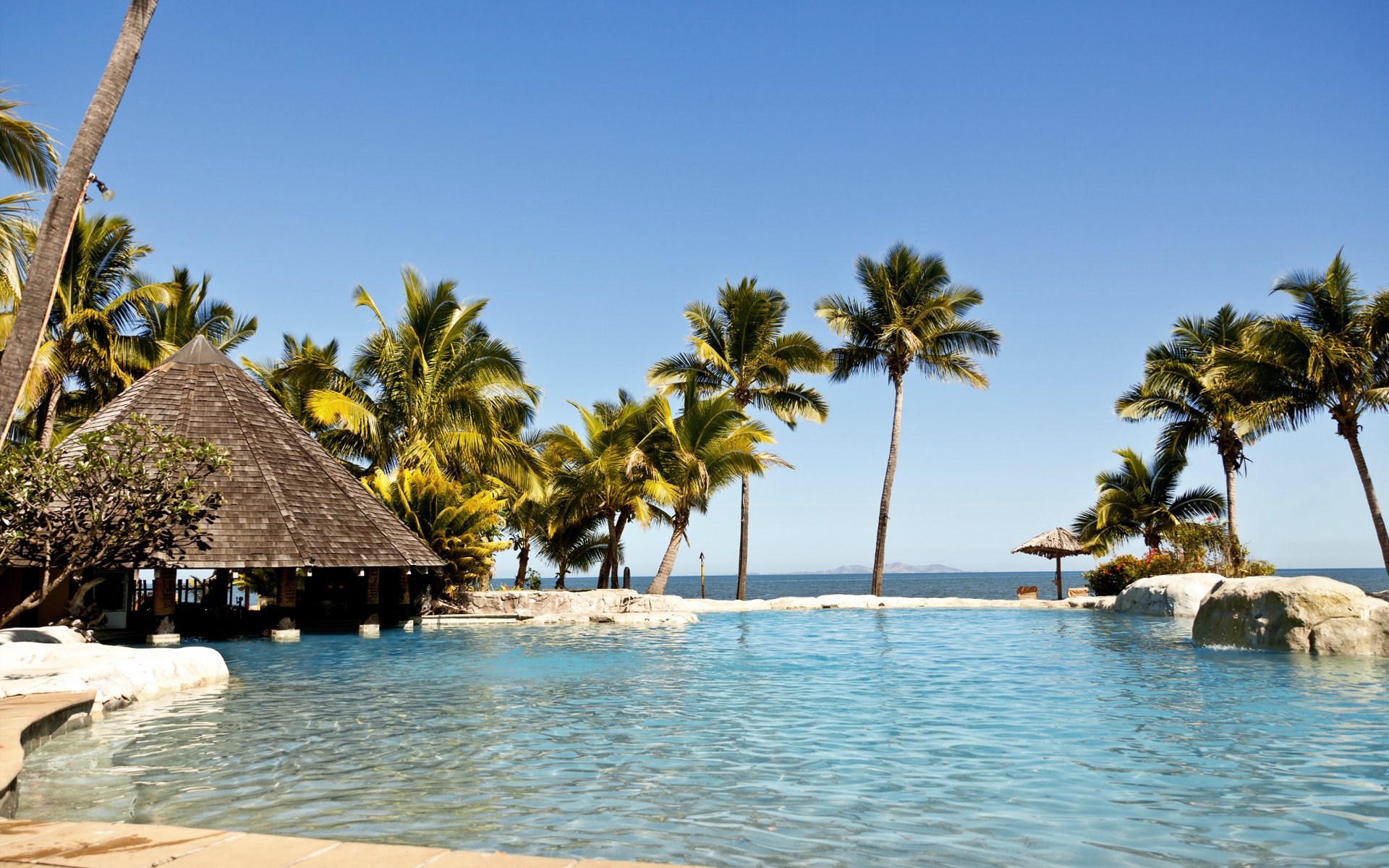 palmiers soleil îles fidji fidji océan pacifique plage piscine vacances paradis île