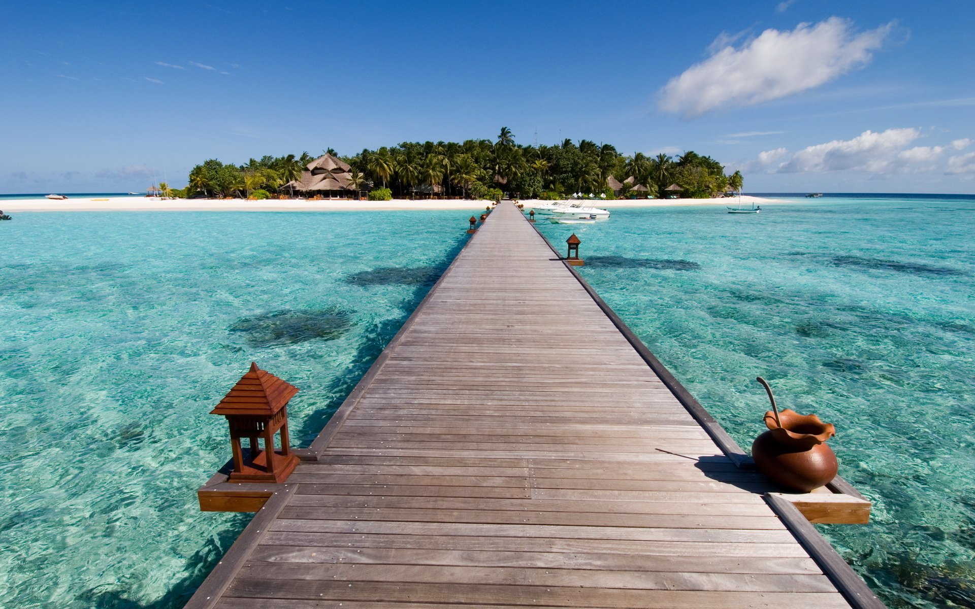 paisaje naturaleza puente océano agua barcos isla playa costa palmeras cielo 1920x1200