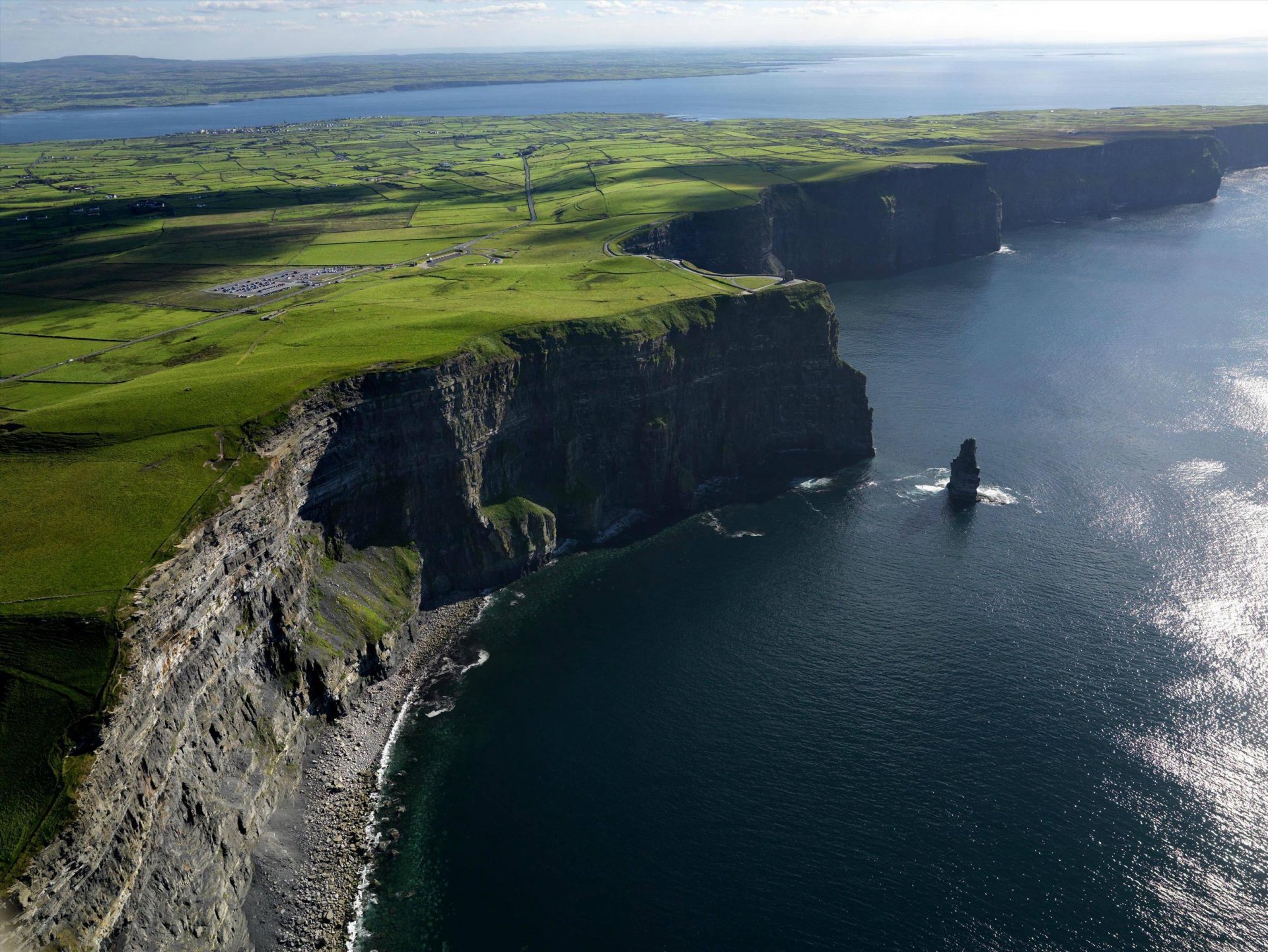 irlanda costa scogliera