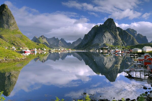 Norwegian Mountains Lake