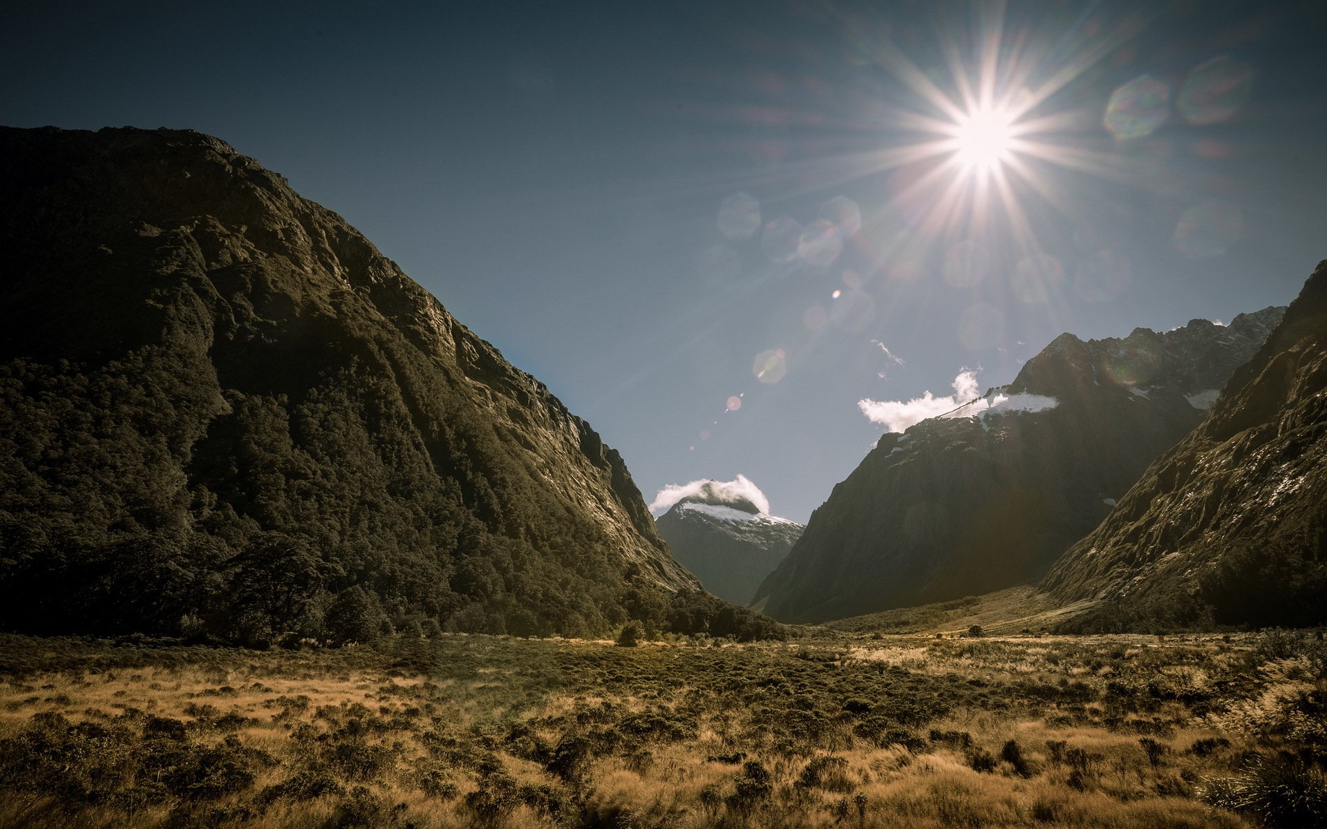 berge tal licht landschaft