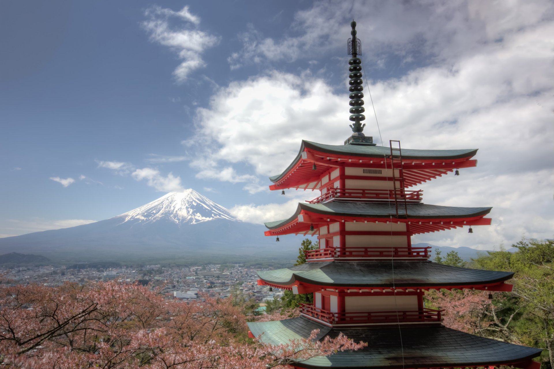 góra fuji chureito pagoda fujiyoshida japonia fujiyama fuji fujiyoshida pagoda góra wulkan sakura panorama