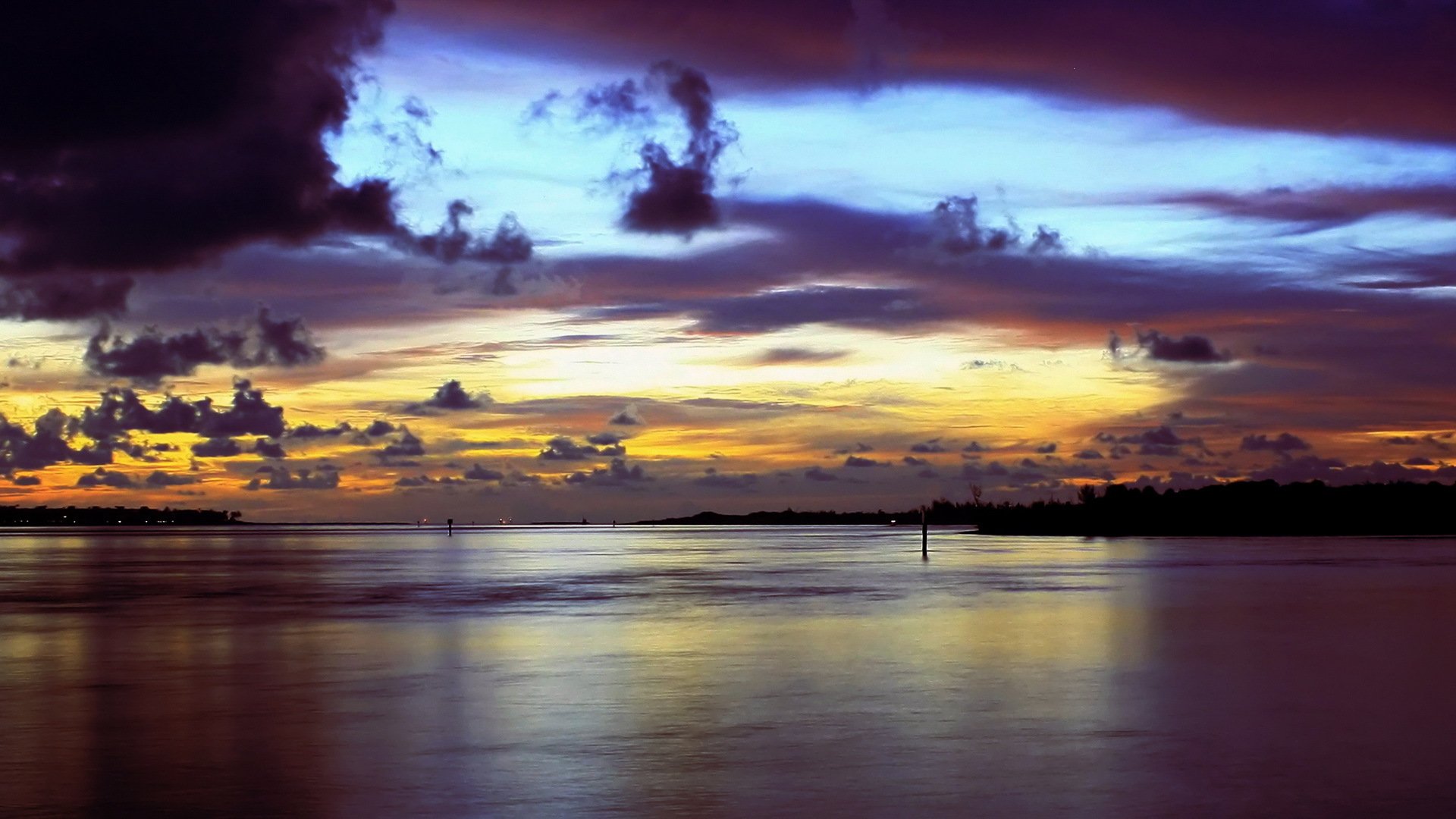 coucher de soleil rivière paysage