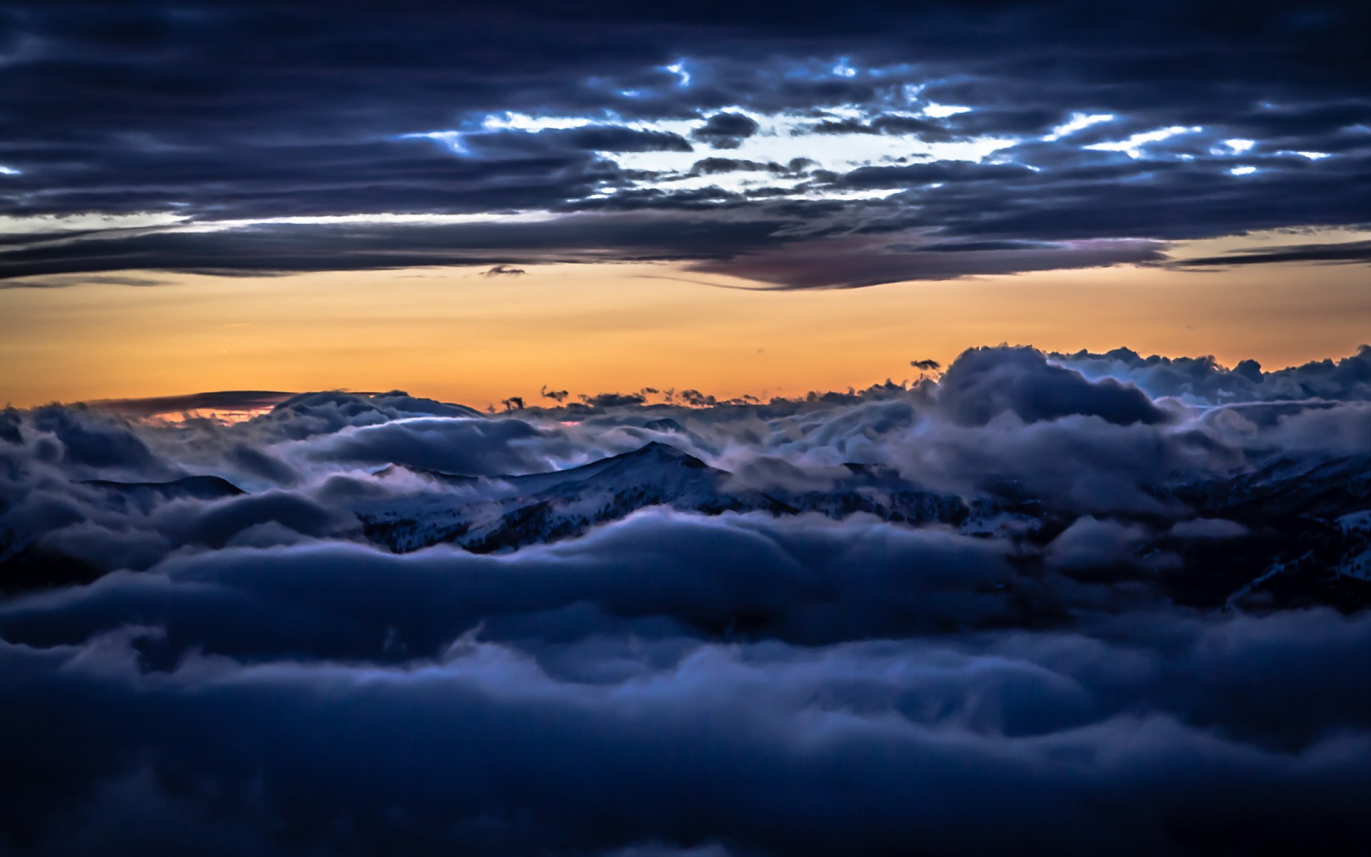 clouds summit