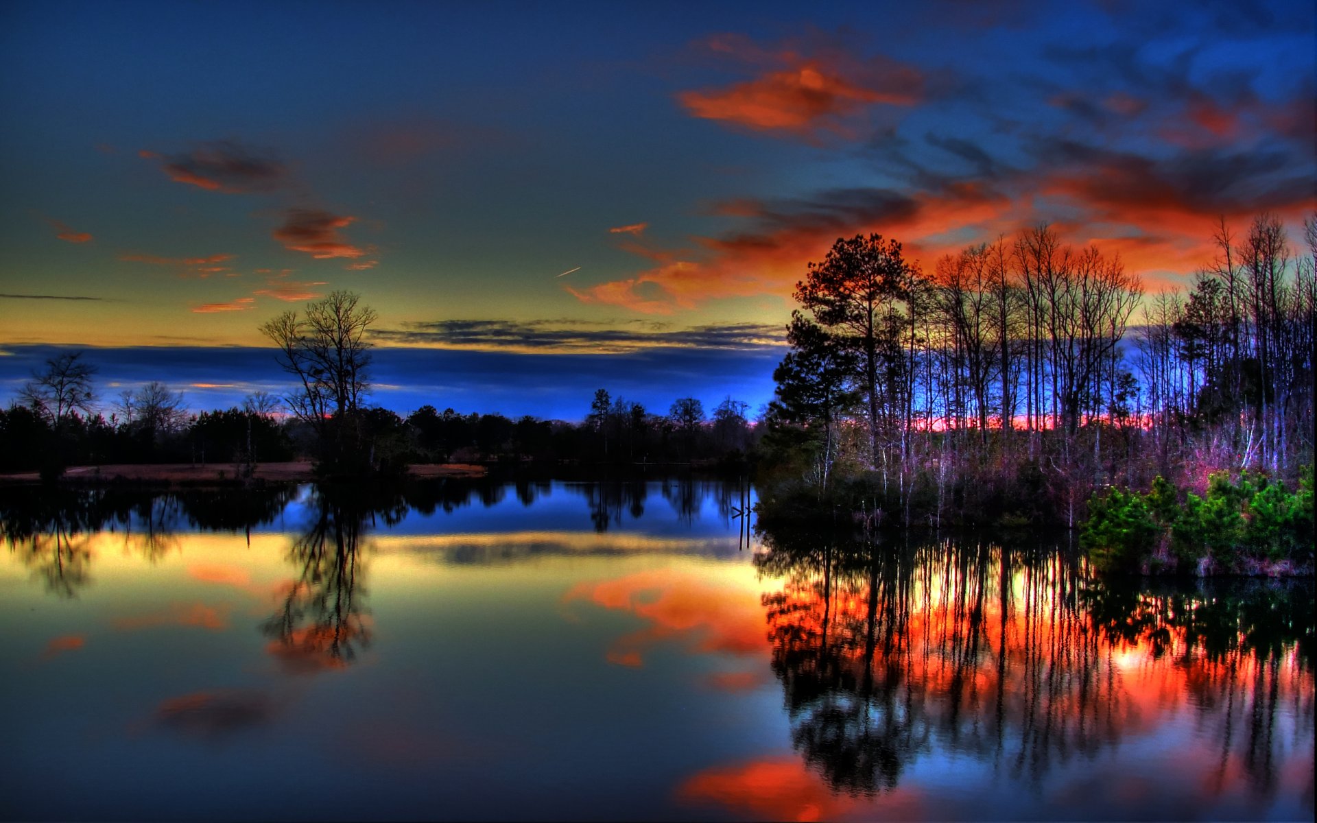 ky clouds sunset glow tree lake