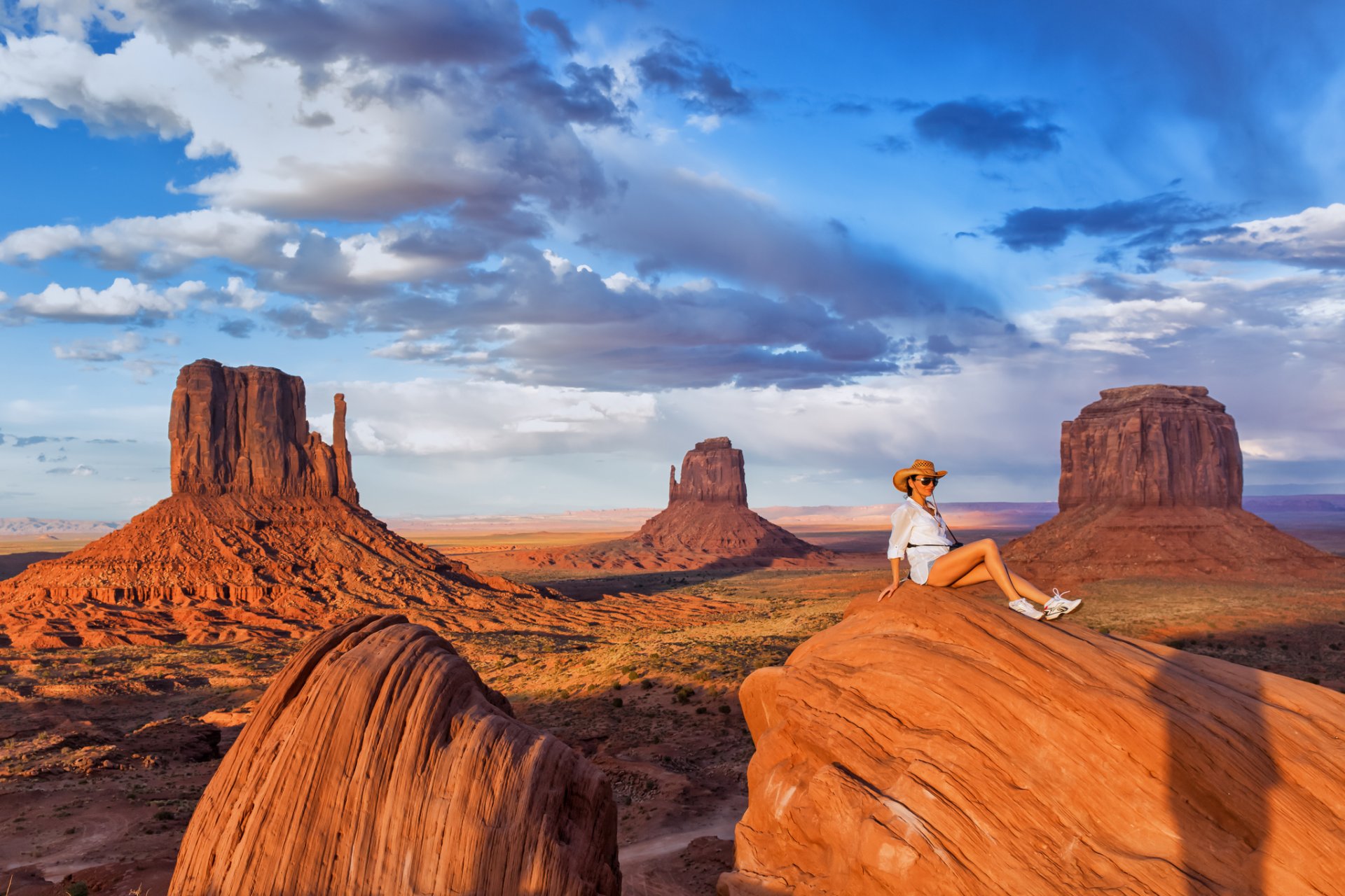 monument valley girl landscape