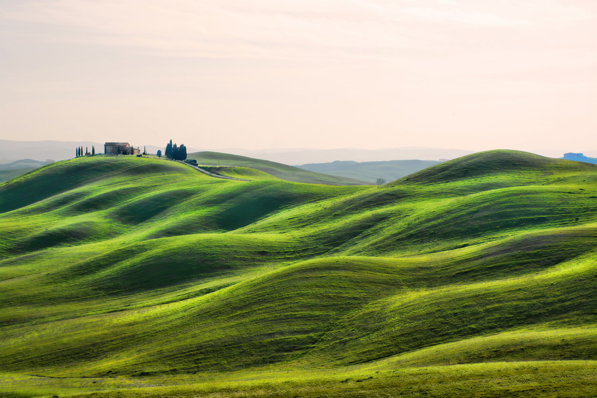 italia toscana colline campi casa