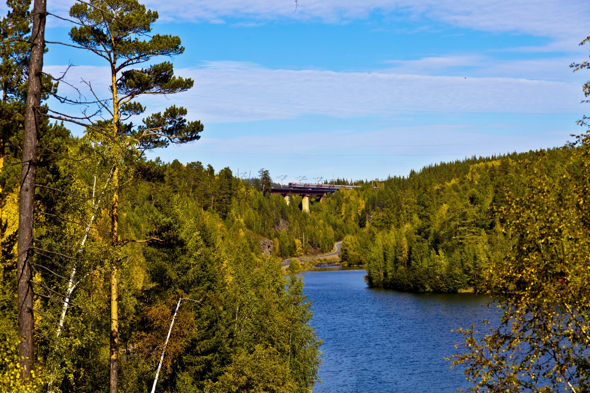 russia irkutsk foresta fiume strada ponte treno ferrovia