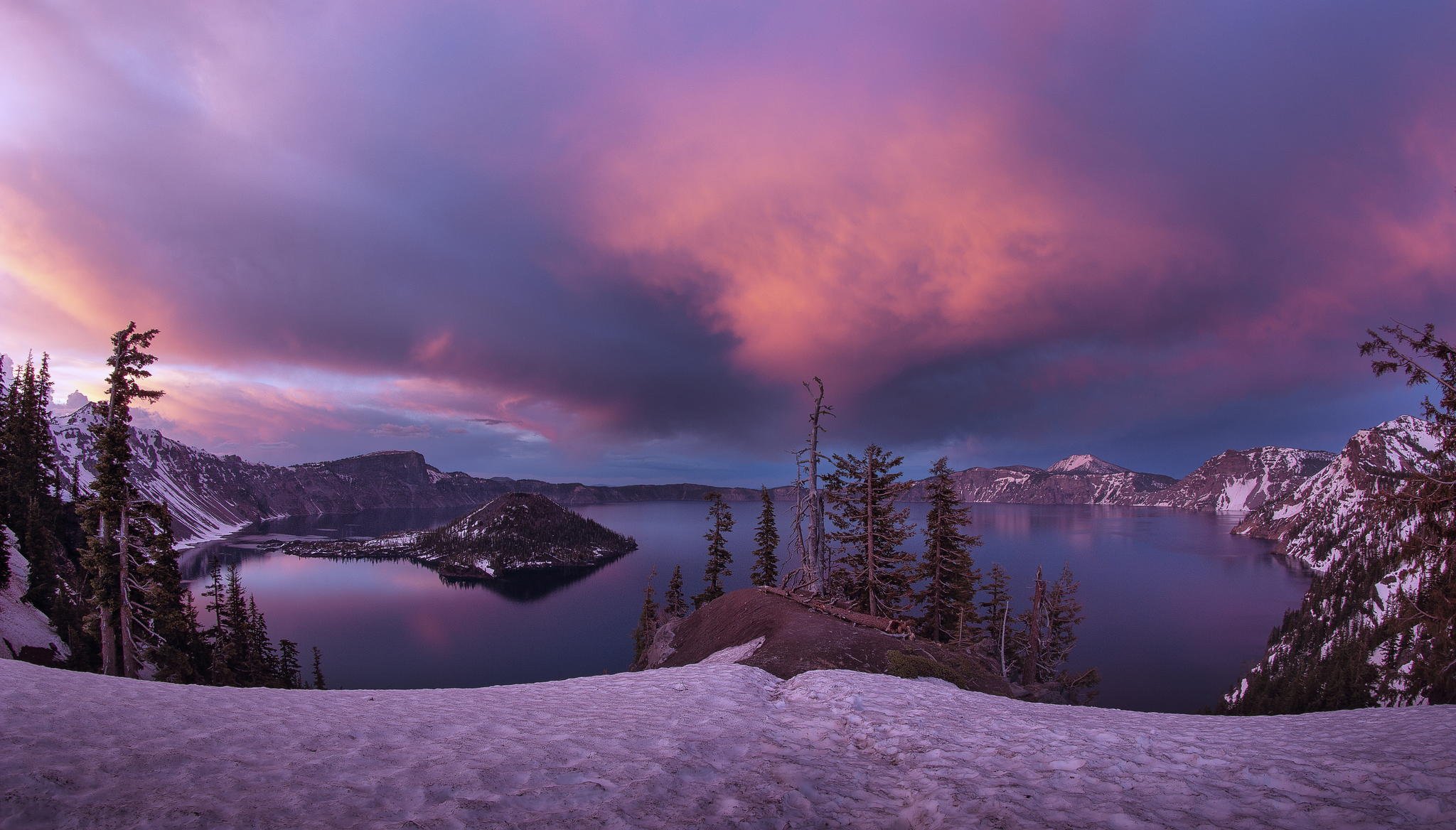 озеро остров кратер зима снег закат crater lake национальный парк орегон сша кратер озеро