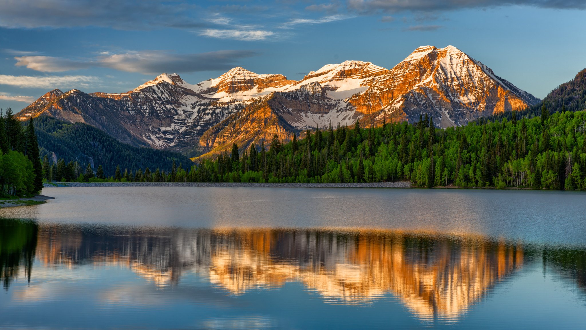 montagnes lac réflexion nature forêt paysage