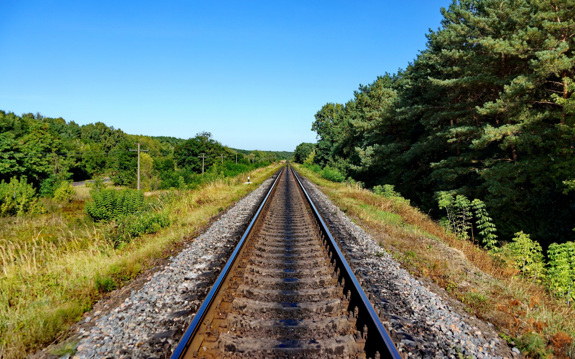 paesaggio ferrovia strada natura cielo