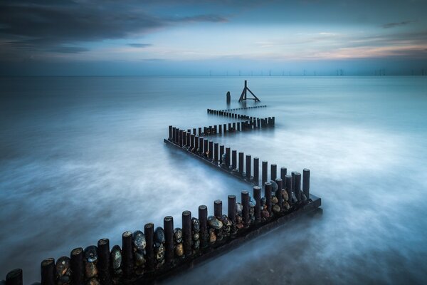 Sea supports in the UK Sea