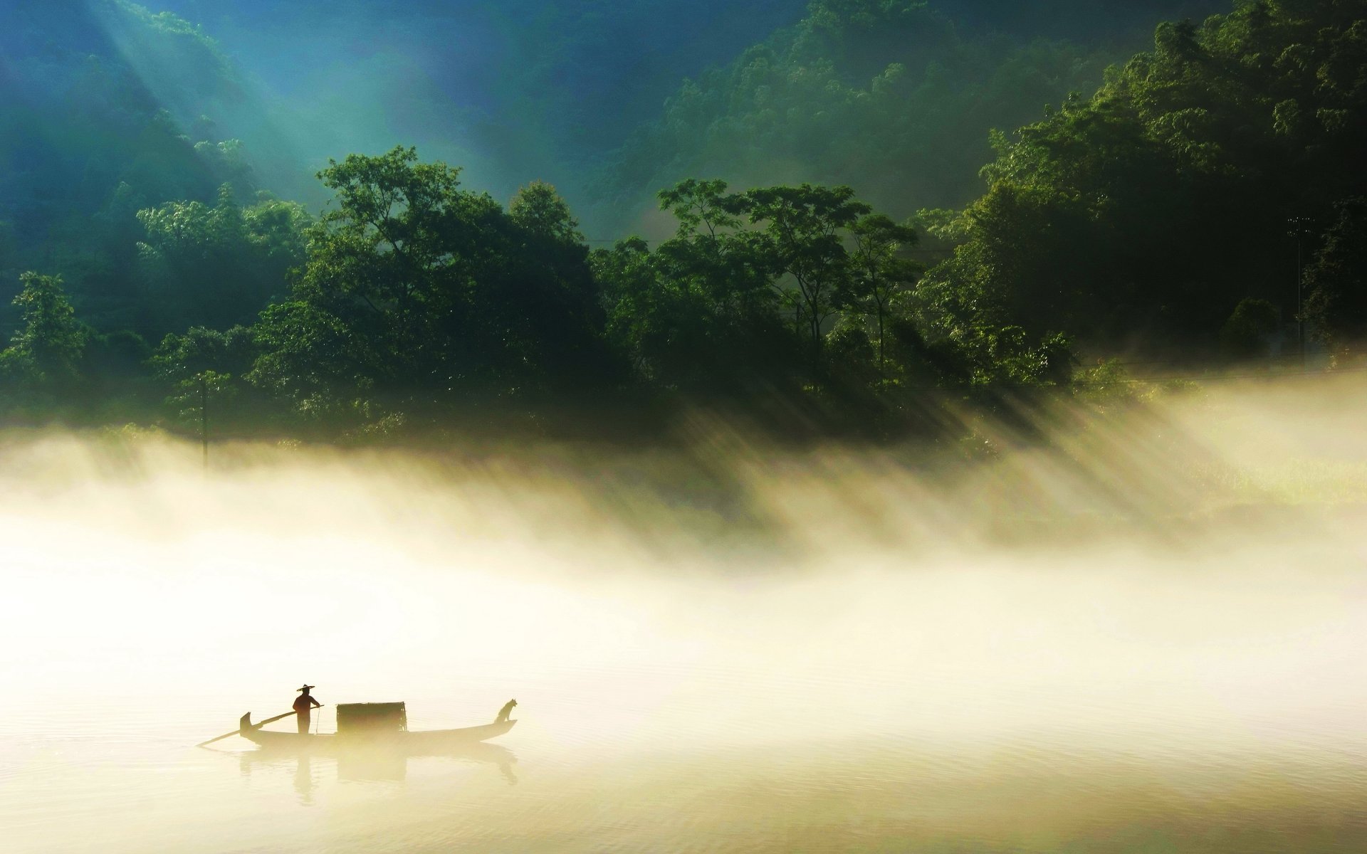 hunan chine rivière jungle bateau brouillard