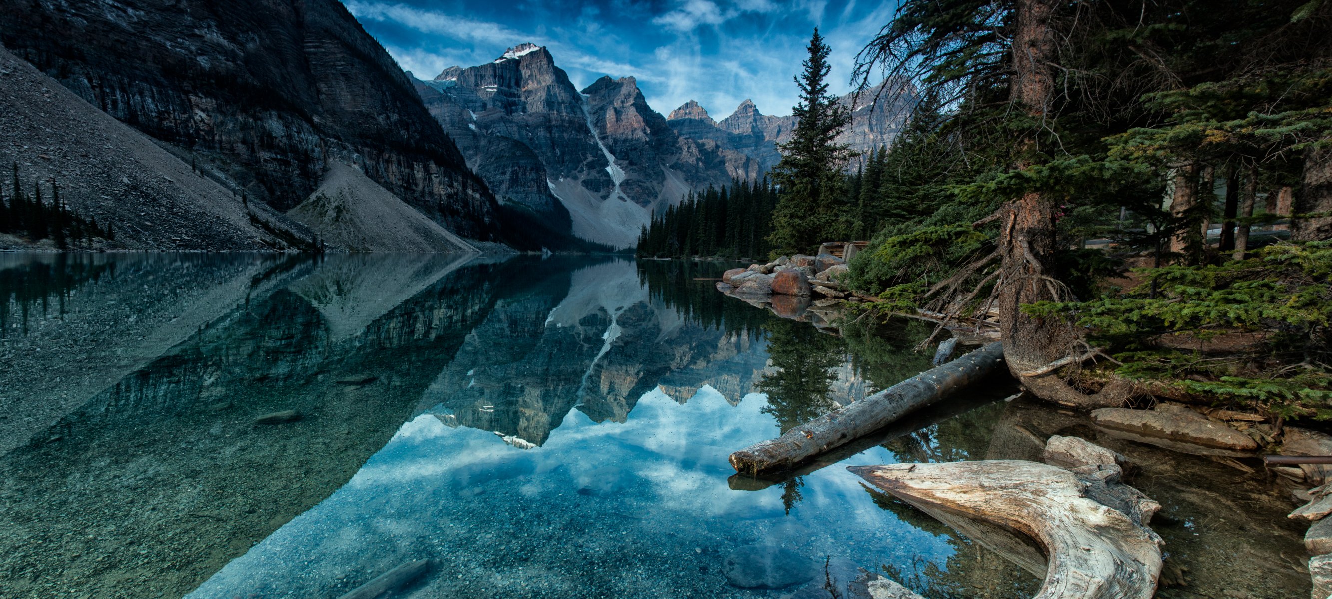 moraine alberta canada montagna foresta