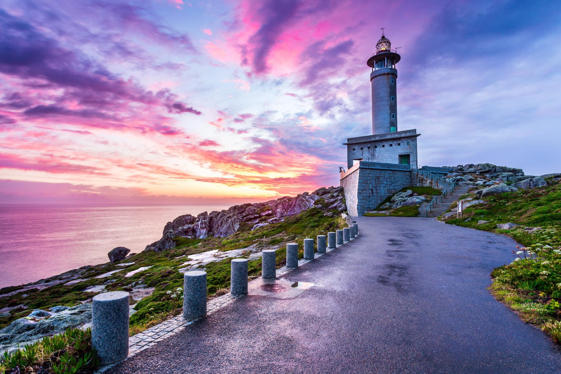 spanien punta nariga leuchtturm felsen meer gehweg wolken natur