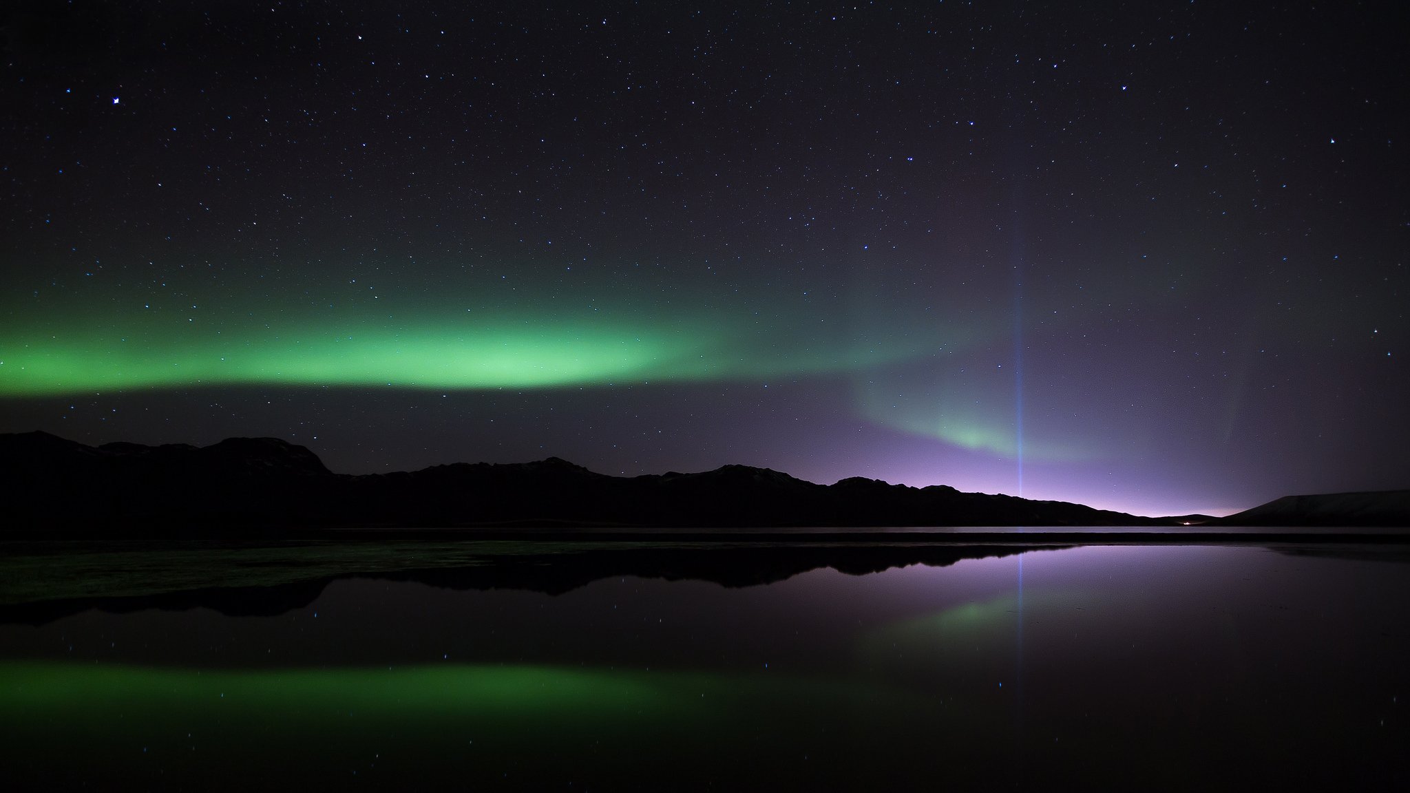 northern lights night star light mountain reflection