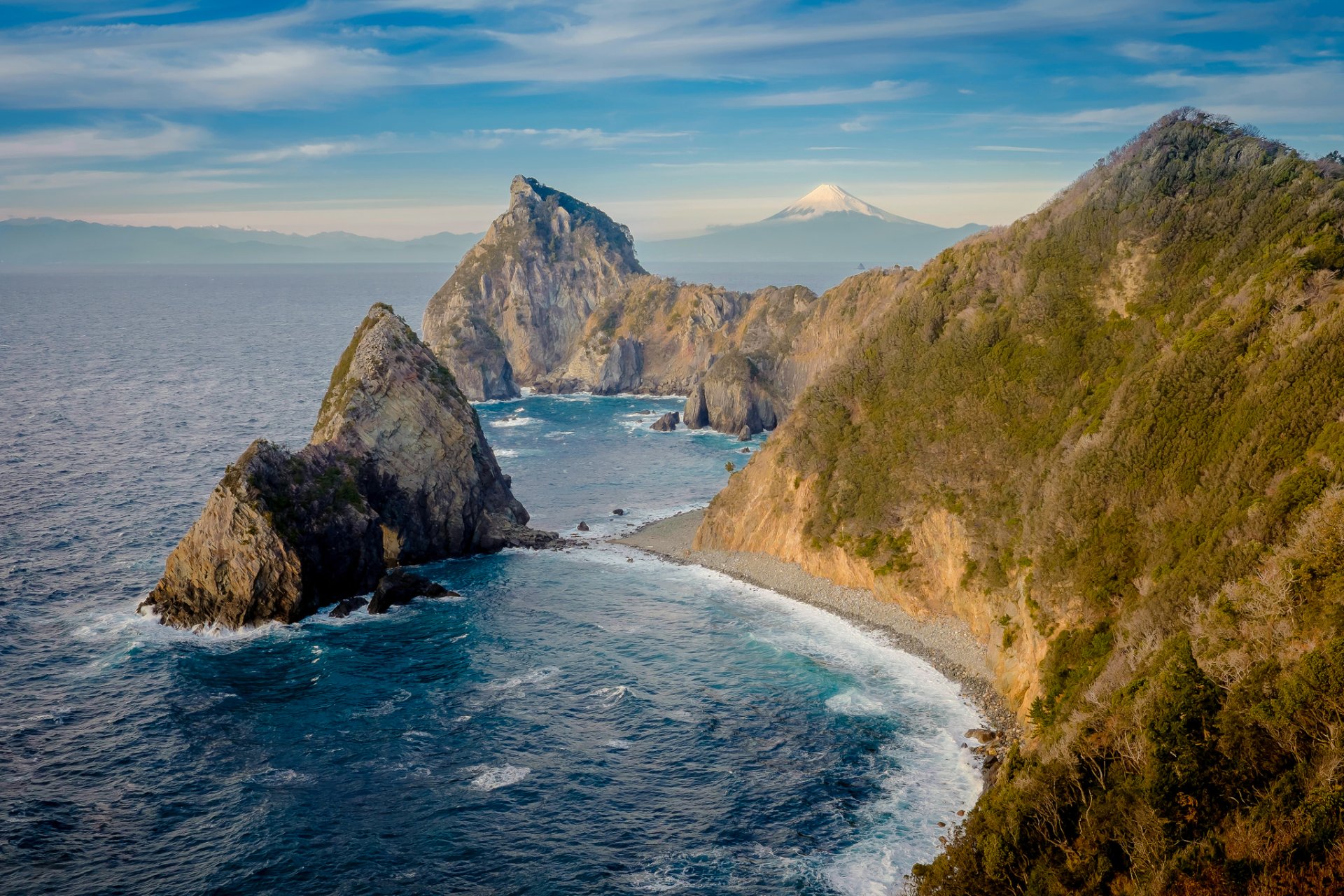 japan stratovolcano mountain fuji 富士山 ocean beach rock