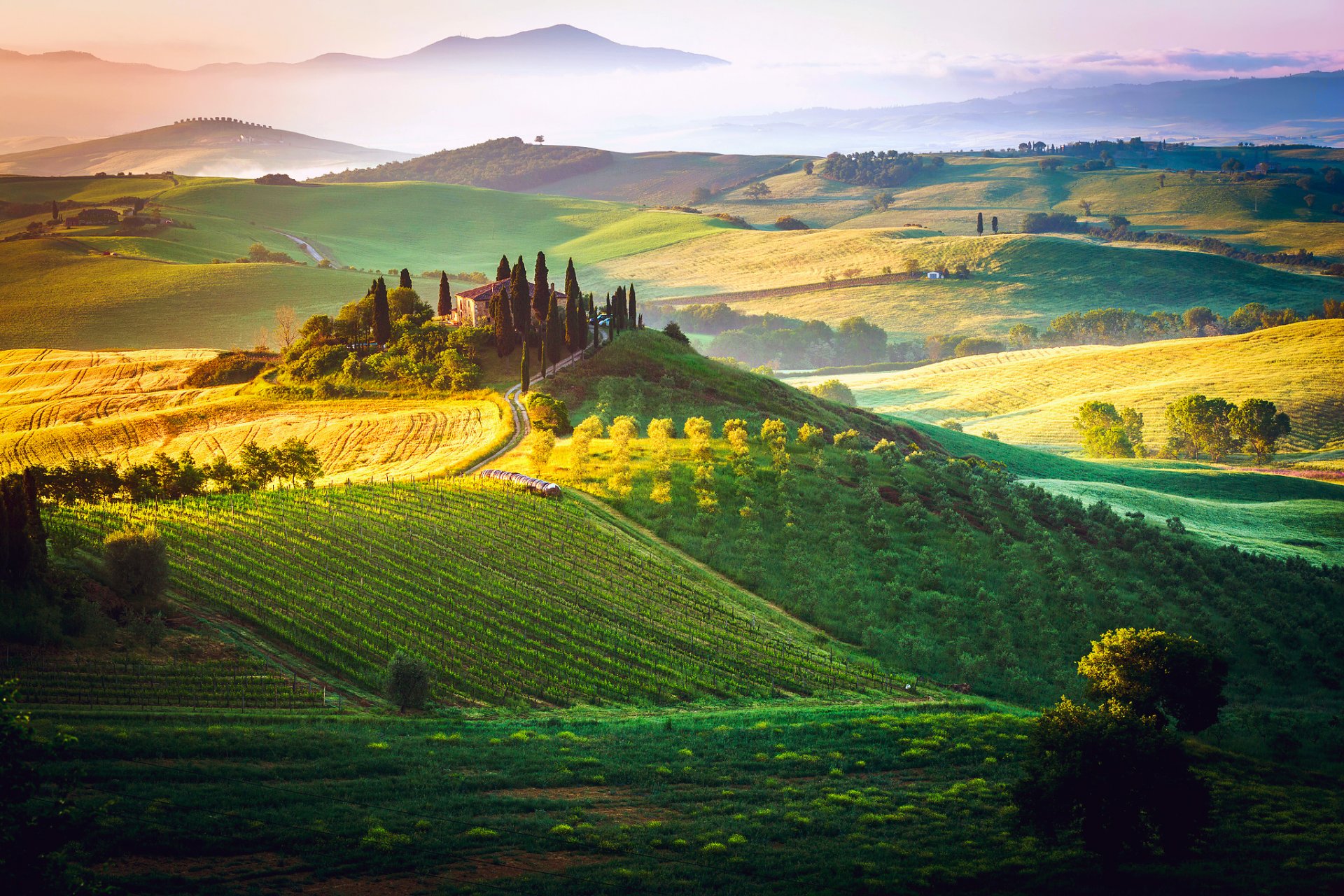 italia toscana nebbia cielo campi cottage maniero toscano dream