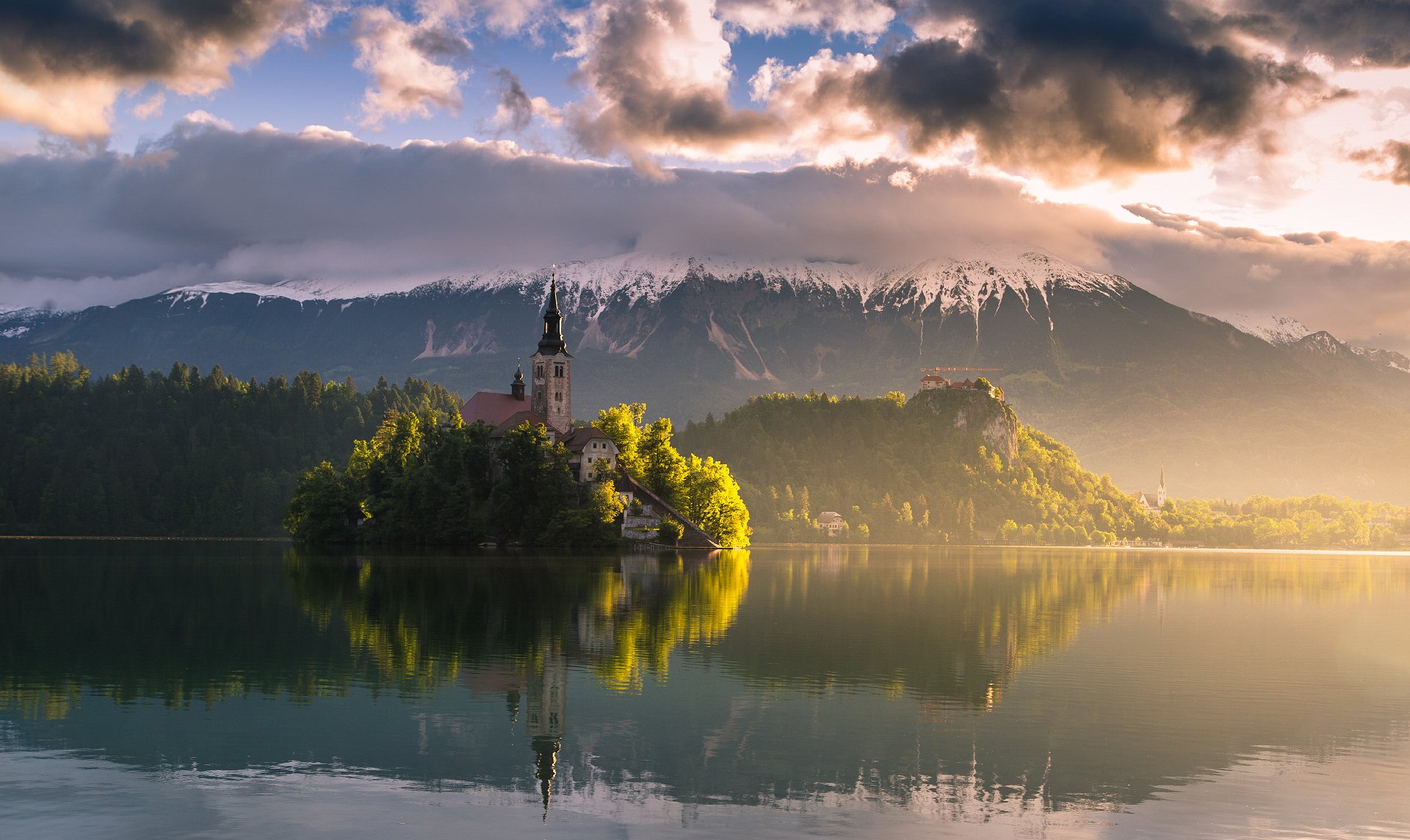 lovenia lake bled mountain julian alps sky cloud