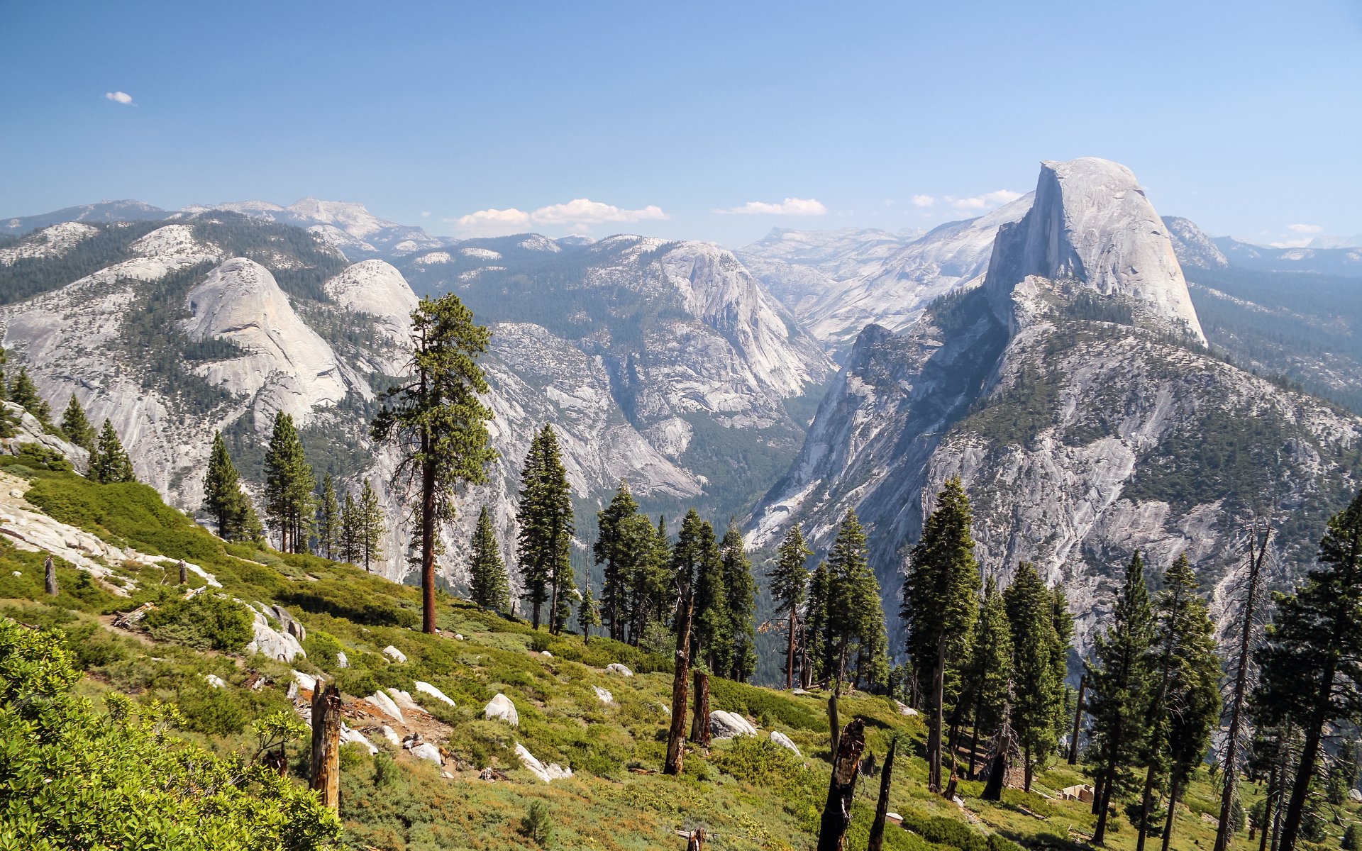 glacier point yosemite parc national de yosemite californie sierra nevada montagnes falaises pente arbres