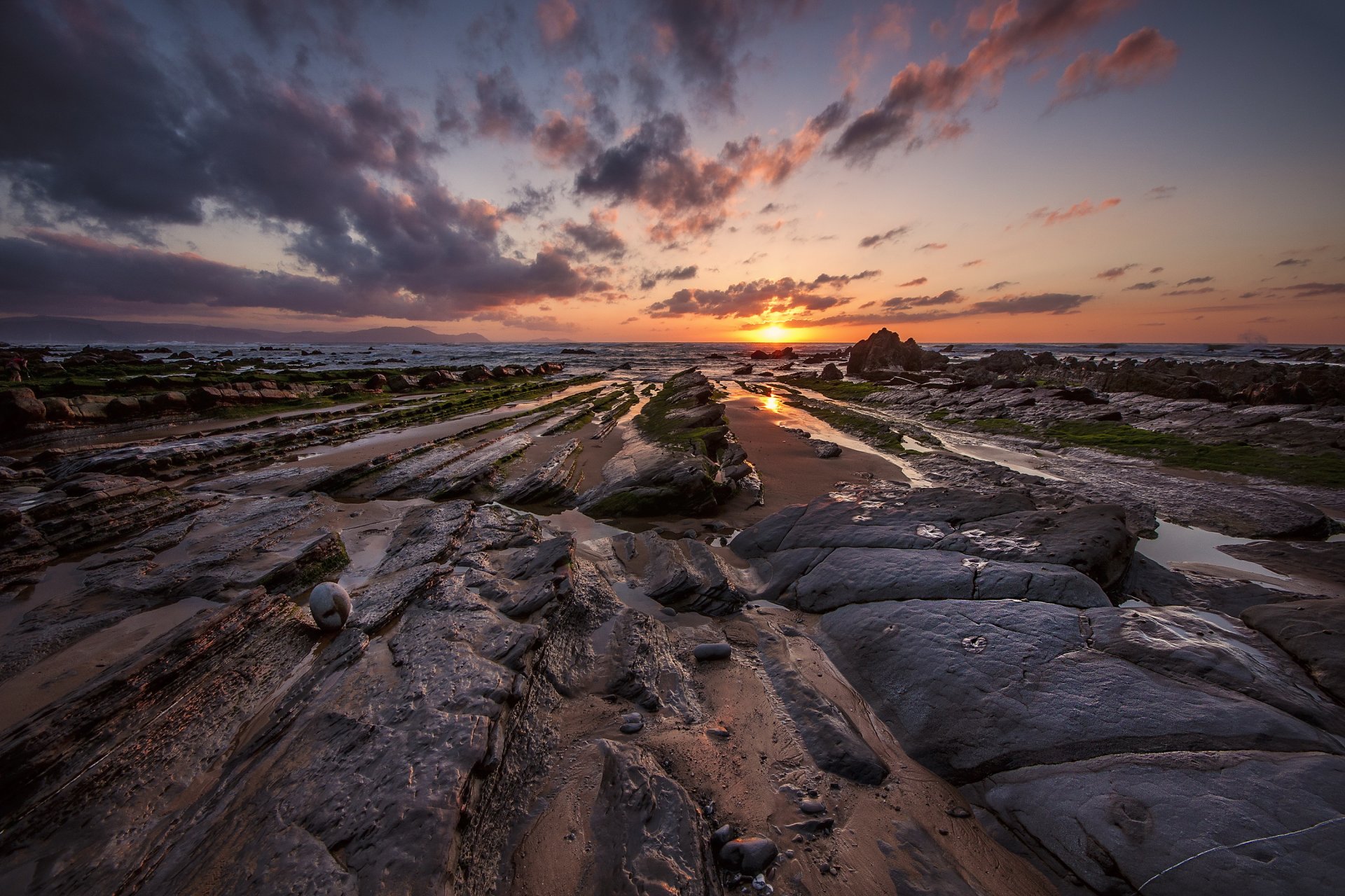 spanien bizcaya barrica strand sonnenuntergang