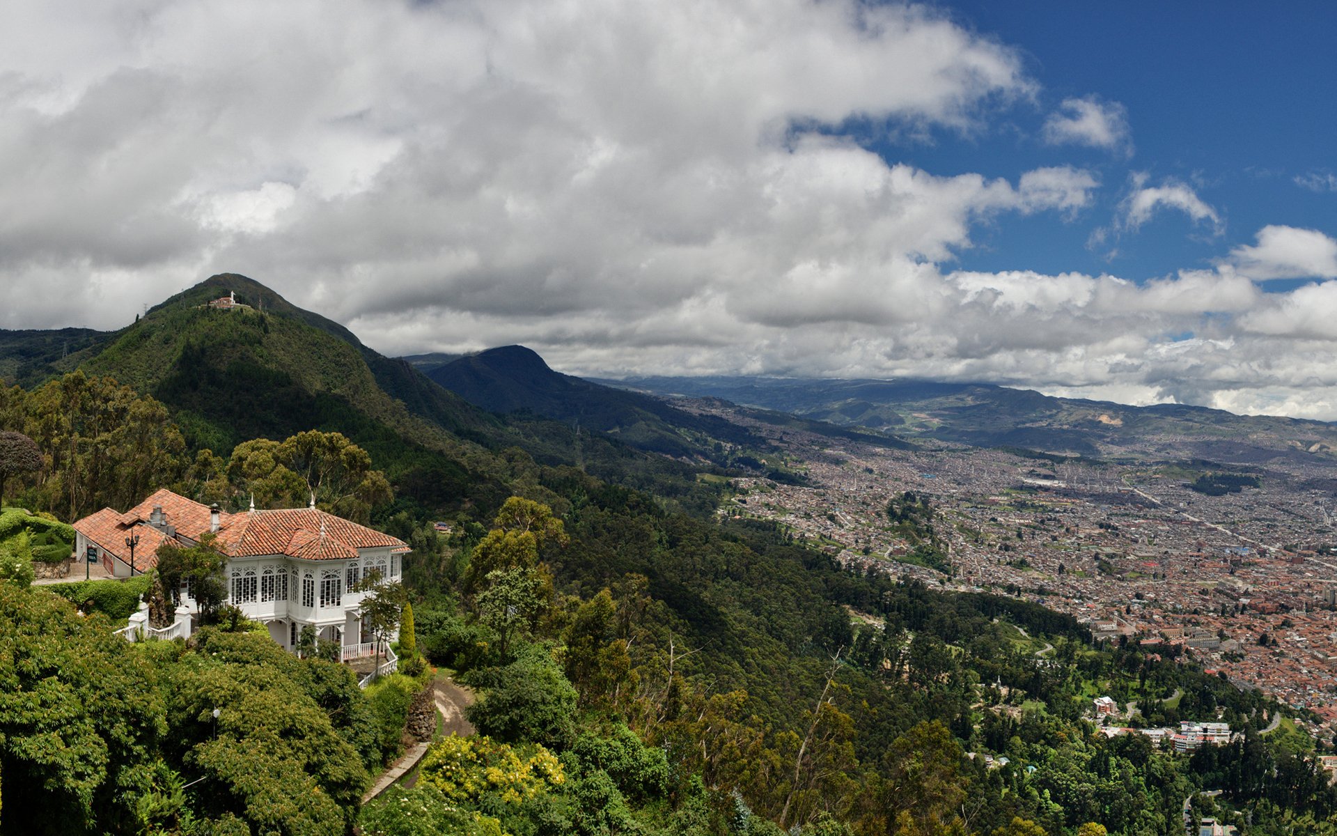 bogotá kolumbien himmel wolken berg stadt tal haus villa