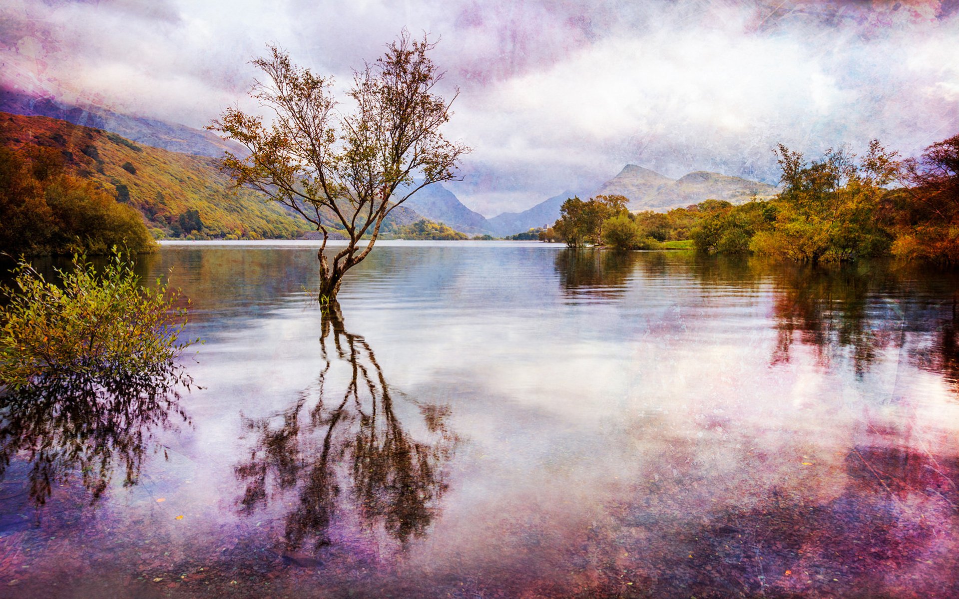 snowdonia großbritannien wales england see wasser reflexion bäume berge wolken herbst landschaft verarbeitung