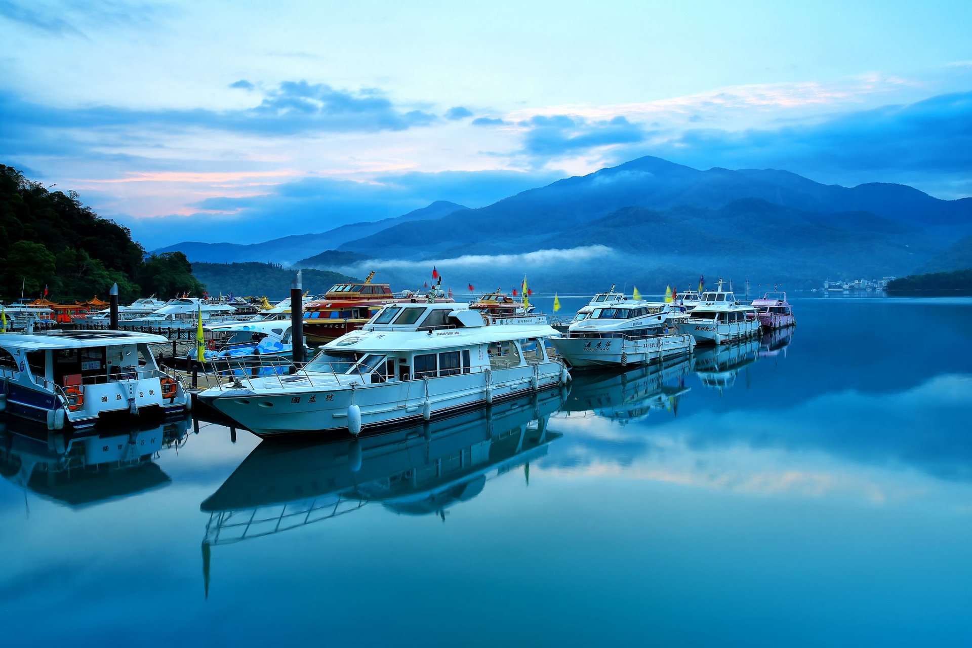 himmel wolken berge see liegeplatz boot boot