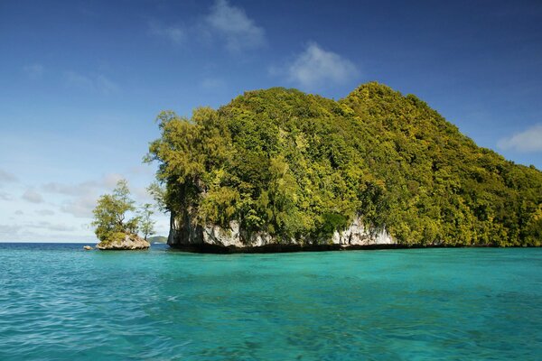 An unusual island in the blue ocean