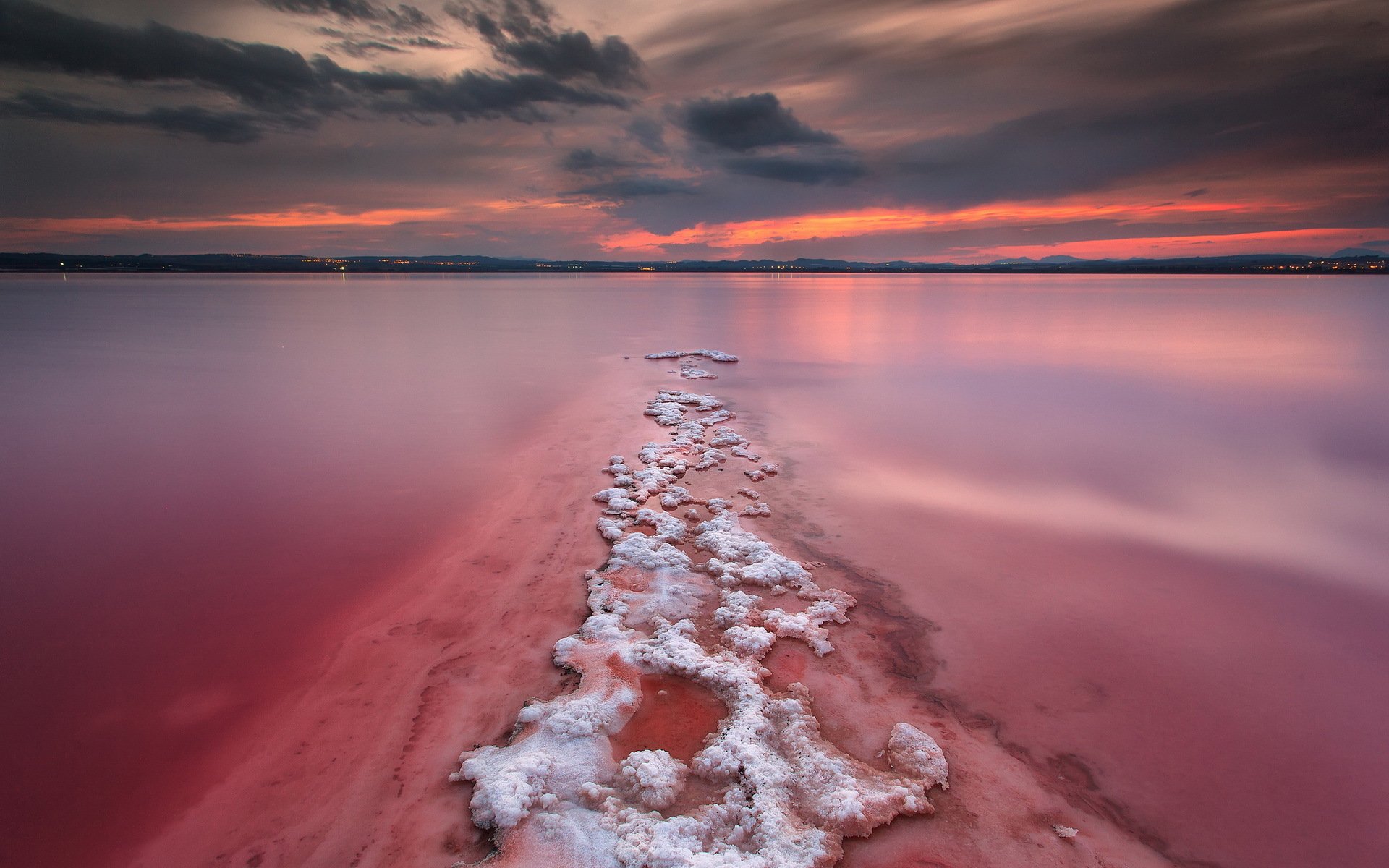 lago puesta de sol paisaje