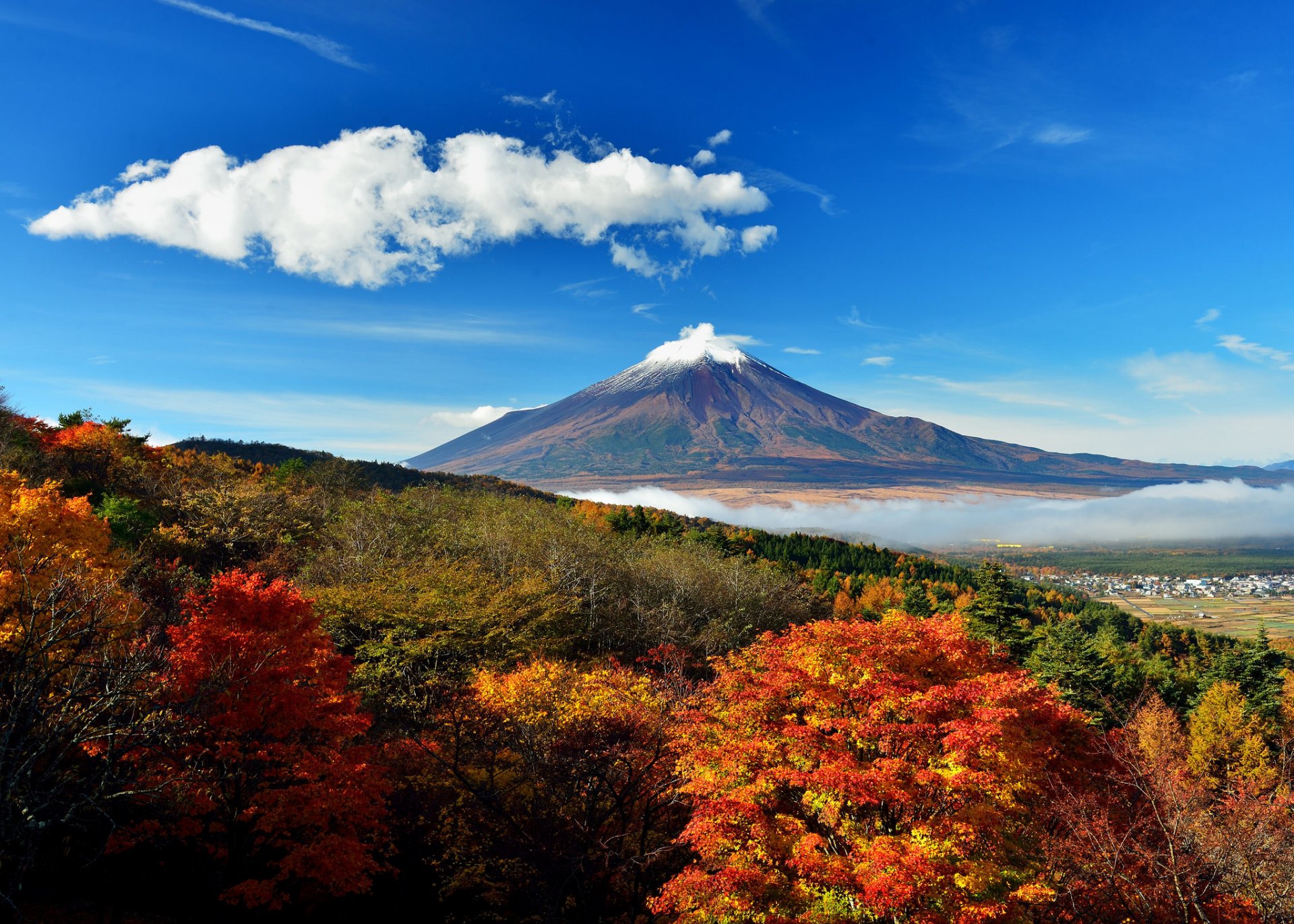 japon mont fujiyama ciel arbres nuages collines vallée automne