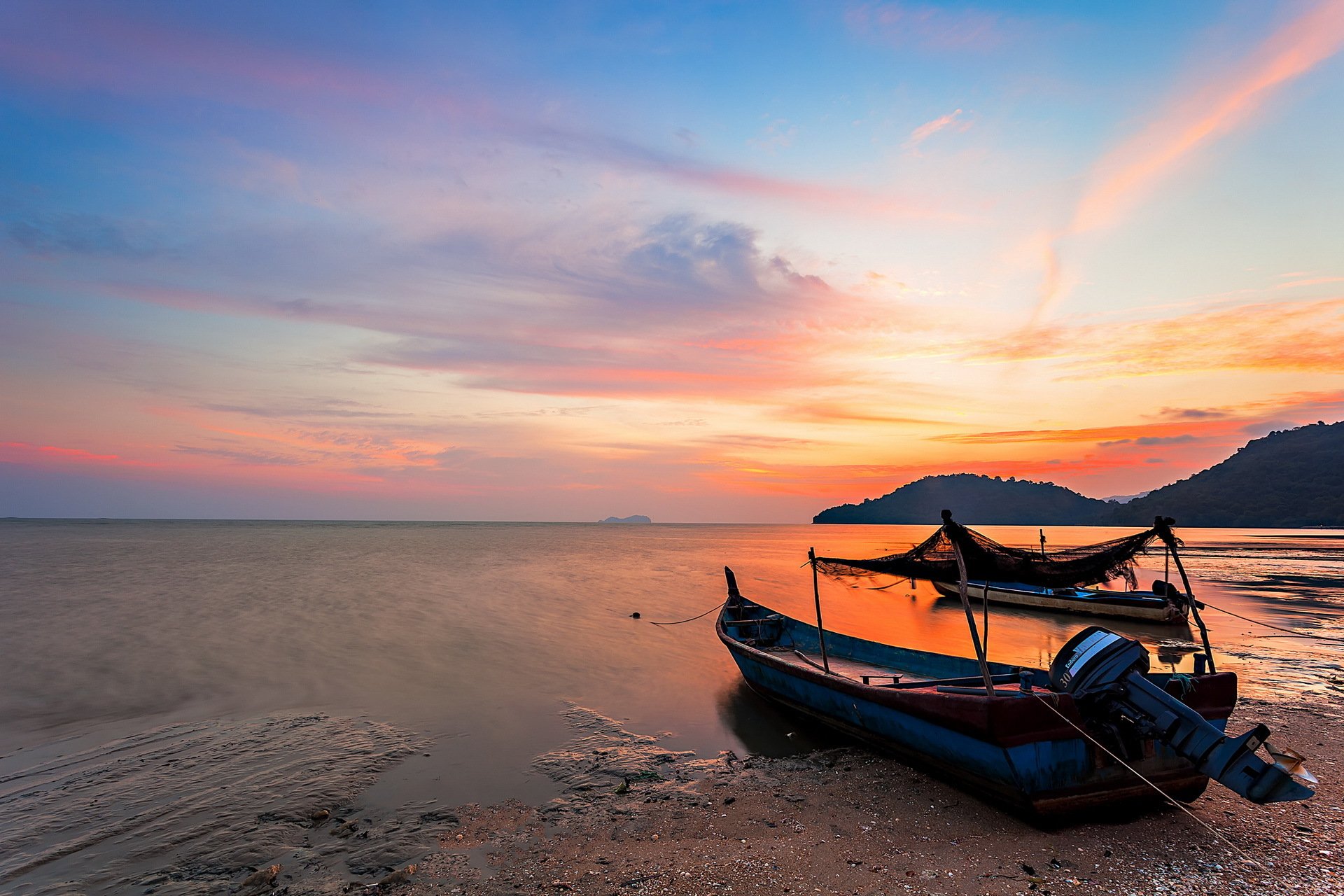 mer coucher de soleil bateaux paysage