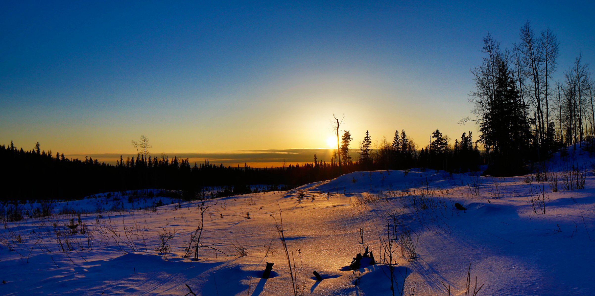 ciel nuages horizon hiver coucher de soleil champ arbres nature soleil rayons