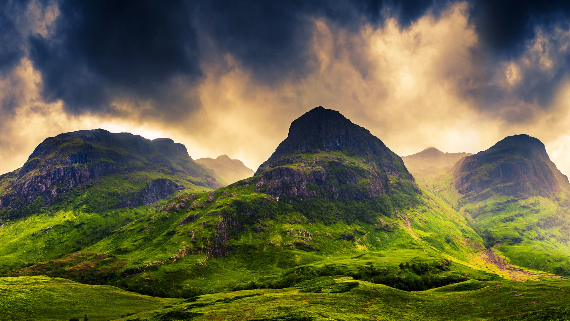 écosse montagnes ravins nuages ciel herbe paysage nature