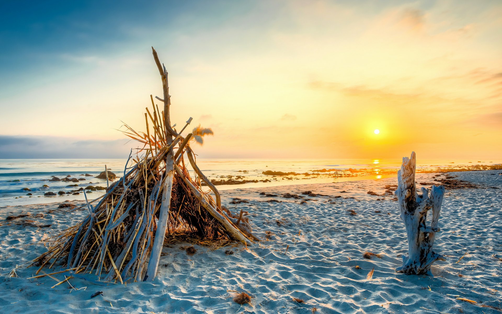 coucher de soleil mer cabane paysage