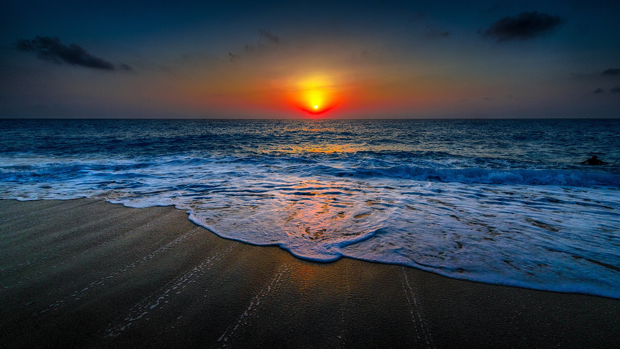 oceano acqua sabbia spiaggia cielo nuvole orizzonte tramonto sole