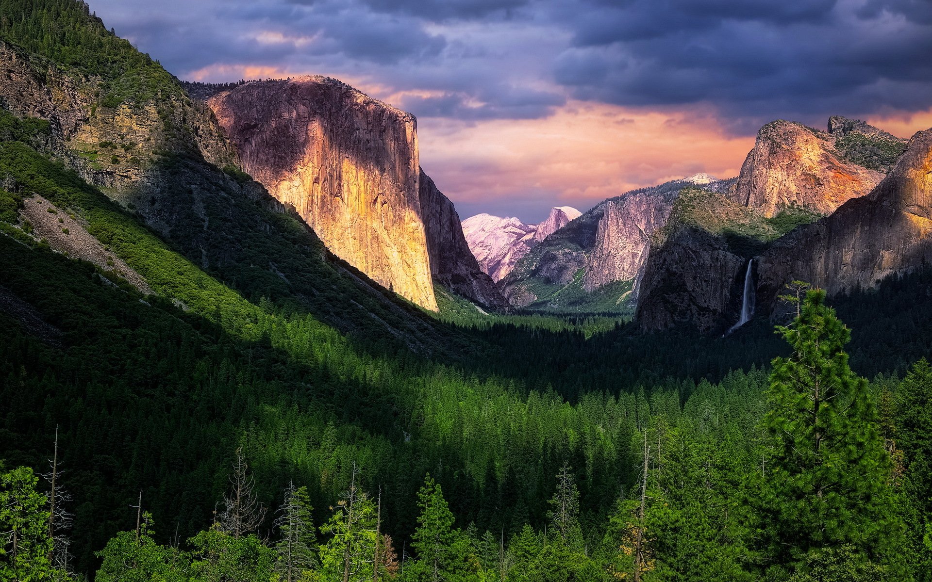 yosemite National park day sunset