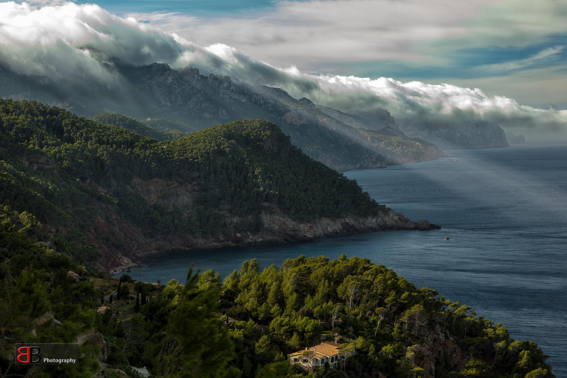 costa montagne nuvole cielo fotografo burkhard