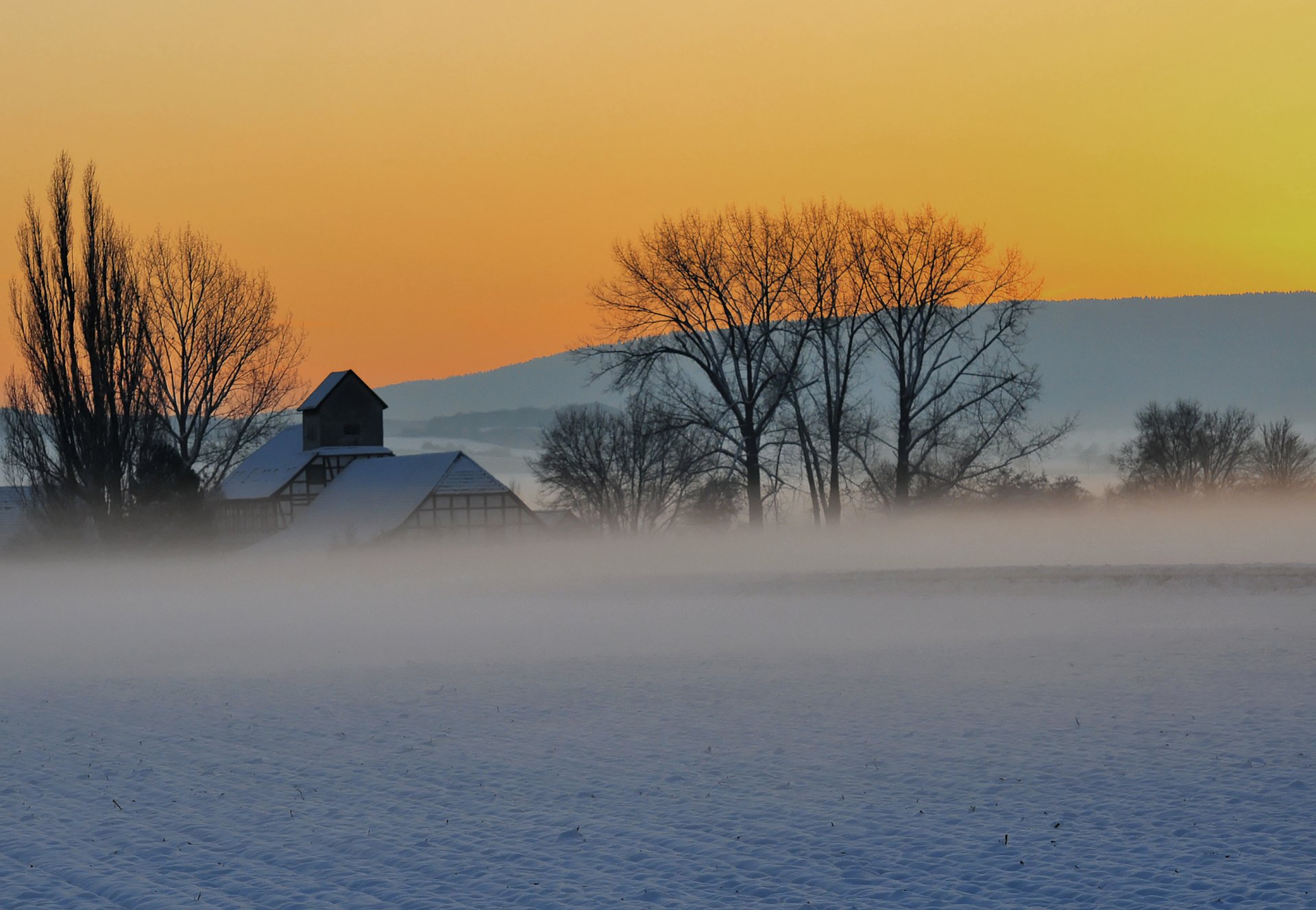 winter house landscape winter saxony germany