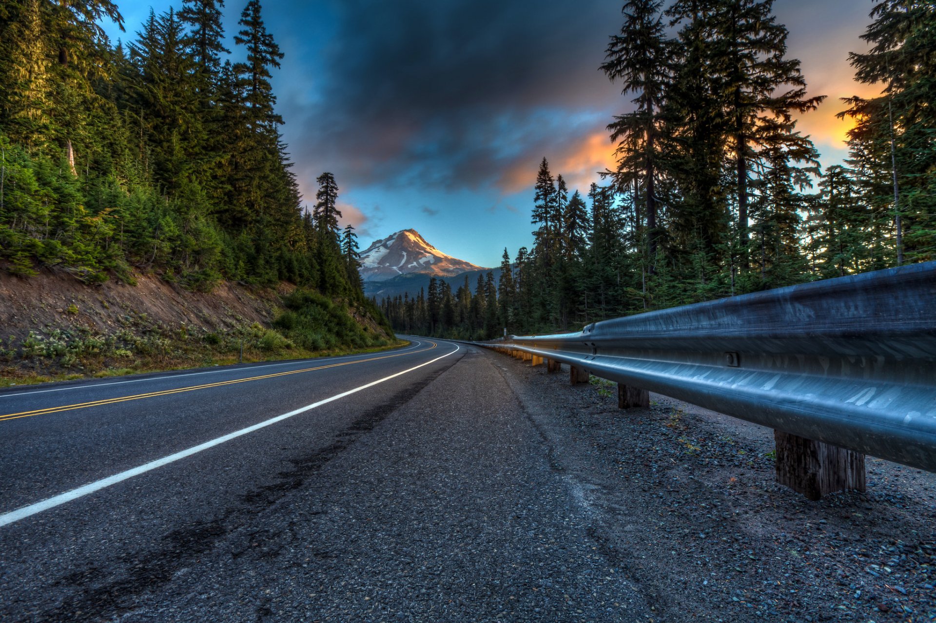 usa route autoroute montagnes arbres forêt nuages nature paysage