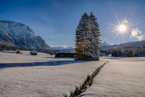 Gemütliche bayerische Winterlandschaft