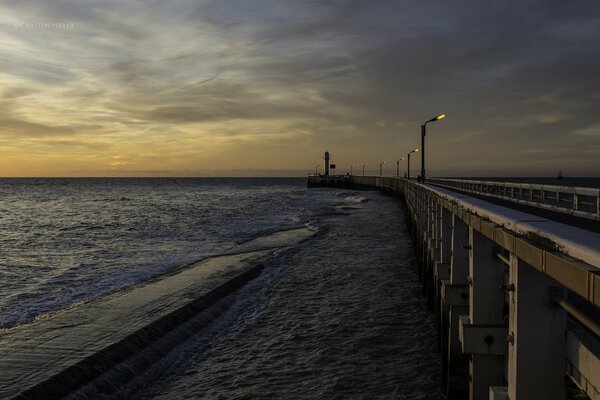 Dämmerung über dem Abendmeer