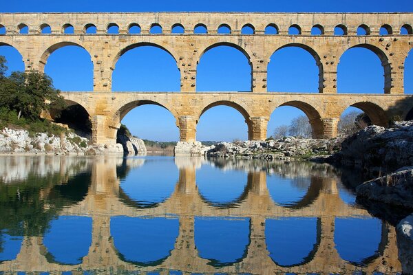 Frattale elementi ponte e archi paesaggio