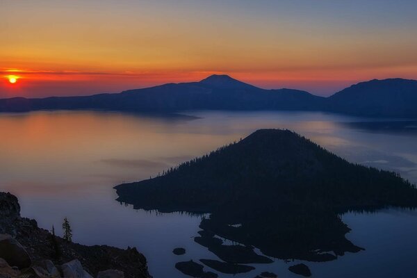 Lago Crater in Oregon, alba