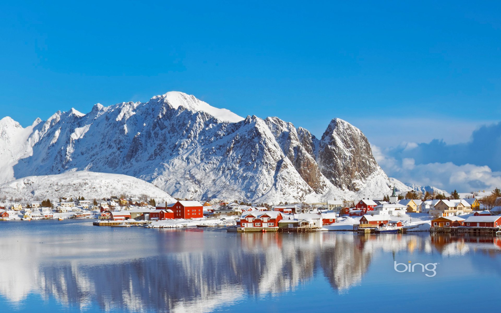 reine lofoty norwegia niebo góry morze dom osada zima śnieg