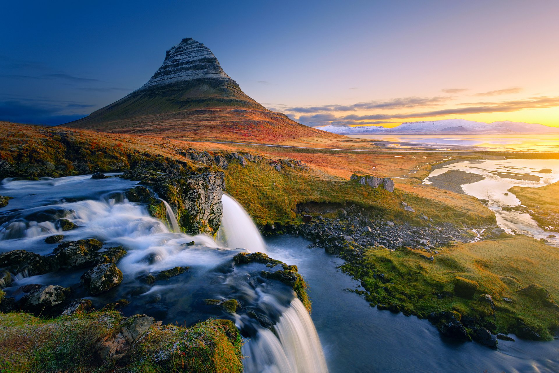 islandia góra kirkjufell wodospady