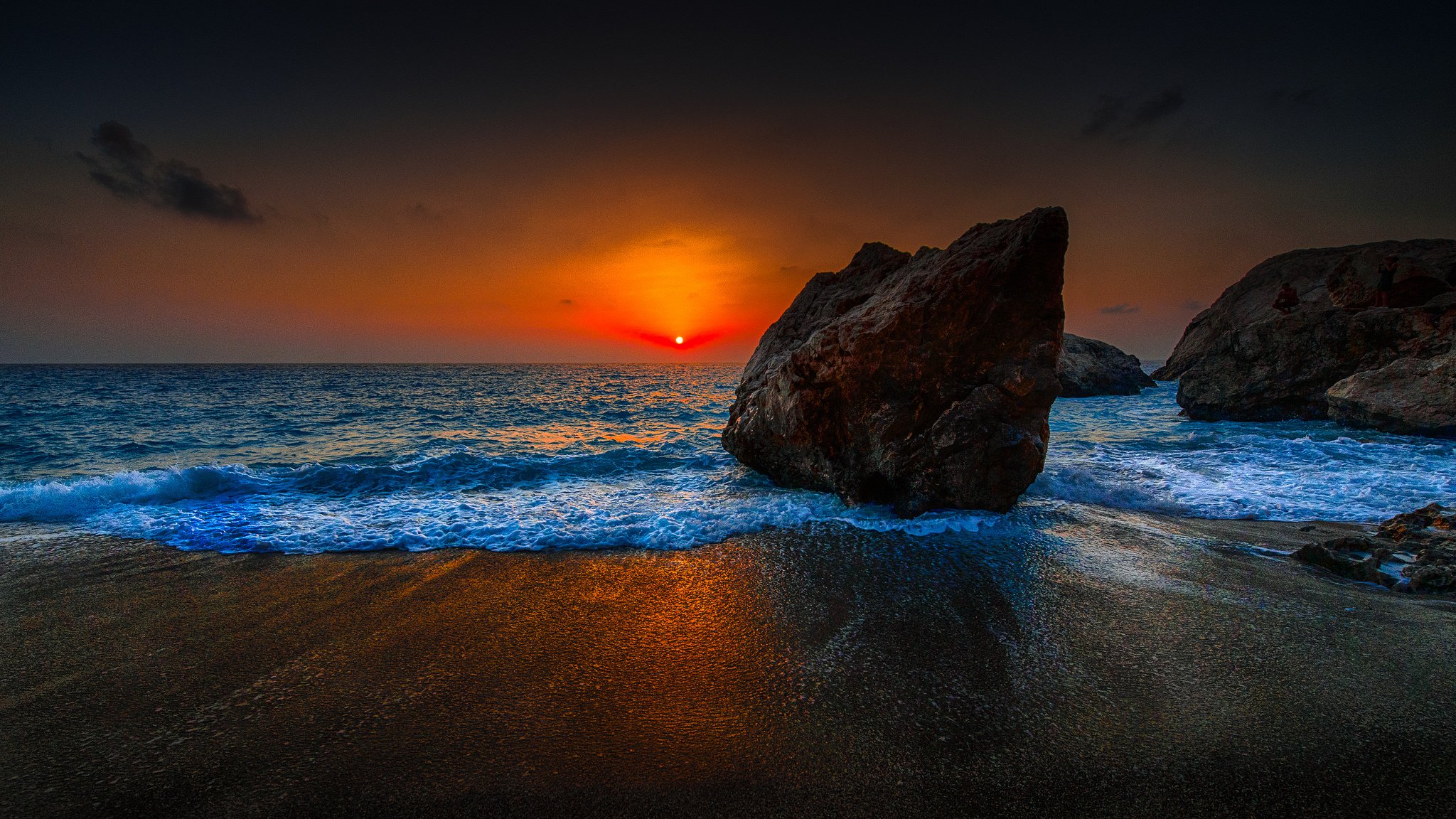 ciel nuages coucher de soleil soleil lueur mer rochers pierres rivage